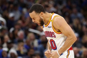 九游体育-包含库里新星出色防守表现惊艳，老鹰未来可期！的词条