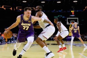 九游-东契奇在快船比赛中回归赛场，挺进下一轮引发热议！的简单介绍