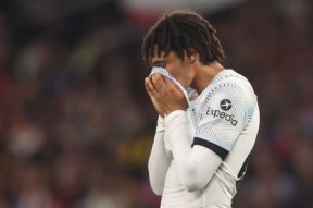 九游娱乐-重返赛场引发热议！，蒂姆在曼联比赛中刷新纪录引发球迷热议的简单介绍