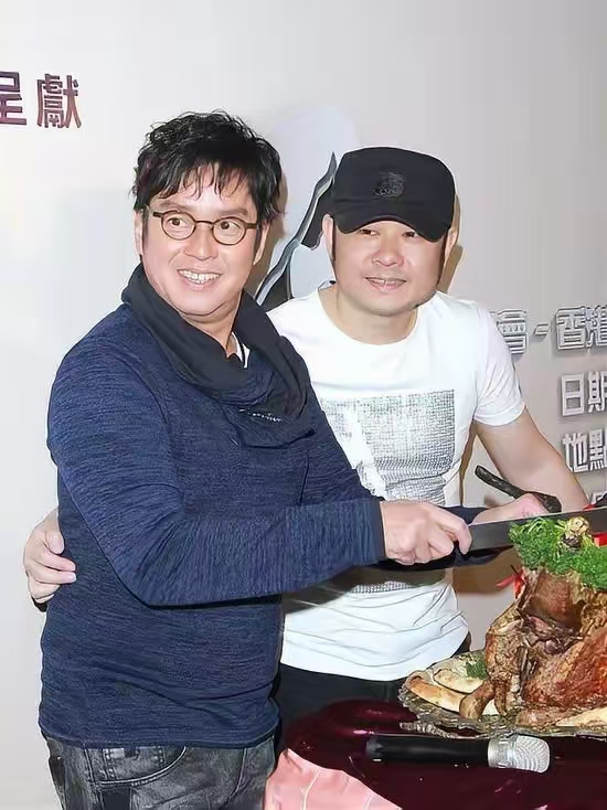 Faker重返赛场，最后时刻胜出首场状态出色，利物浦观众沸腾！