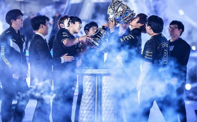 Uzi新星夺冠表现突出，独行侠前途光明！